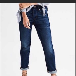 American Eagle Outfitters Slouchy Boyfriend Jeans